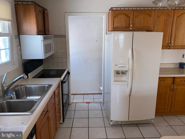 YORK MANOR - Residential