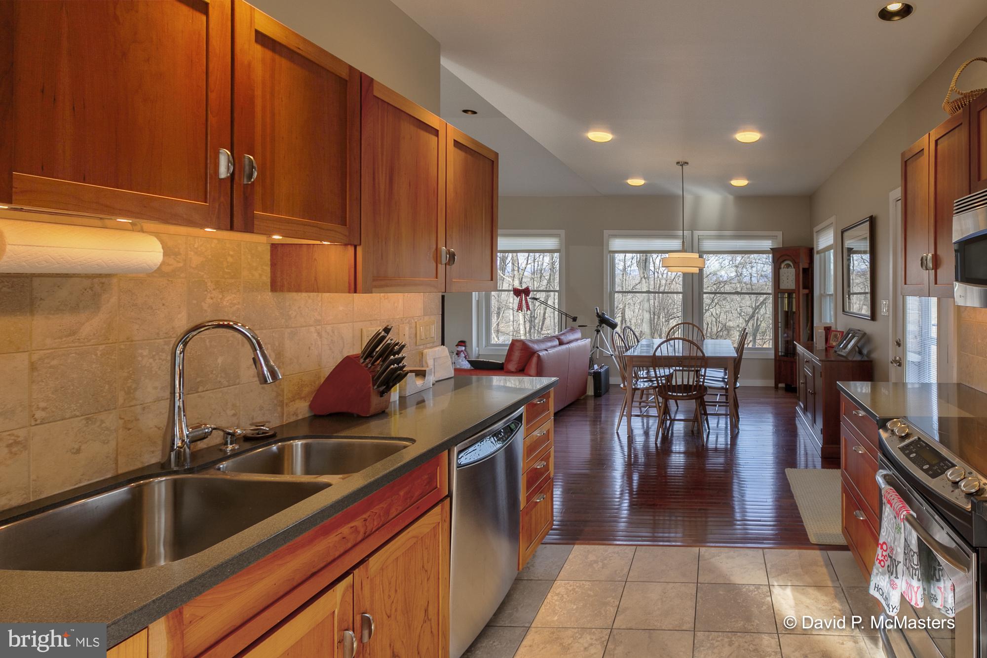 POTOMAC HEIGHTS - Residential