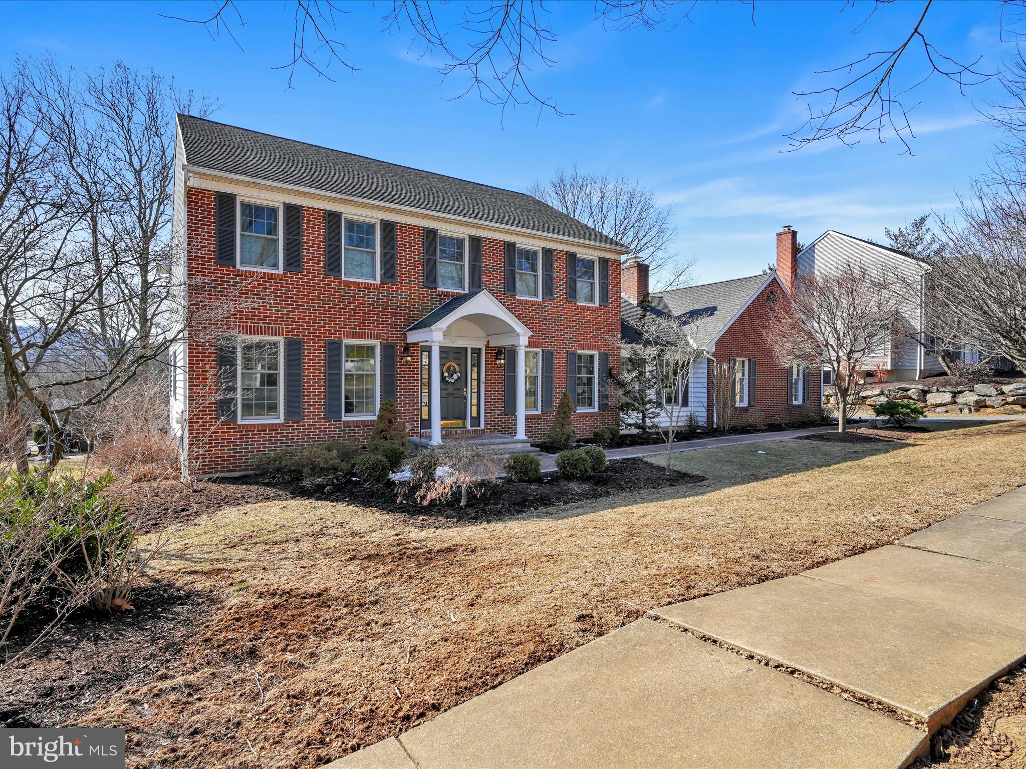 208 STURBRIDGE DRIVE