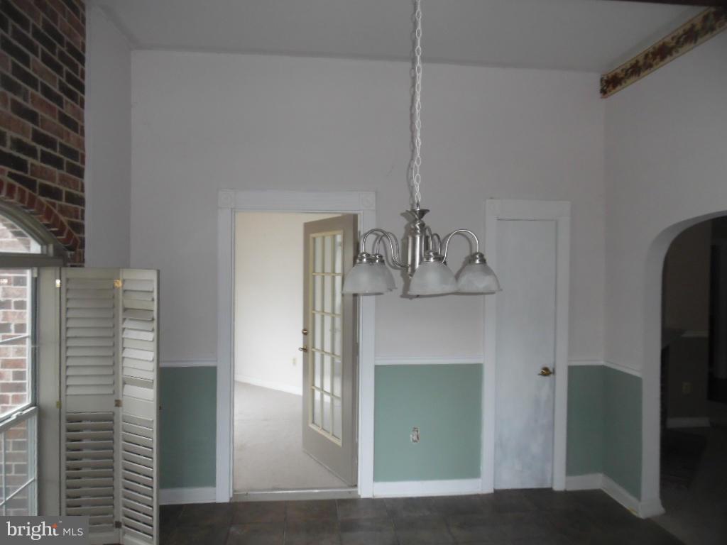 ENGLISH COUNTRY MANOR - Residential