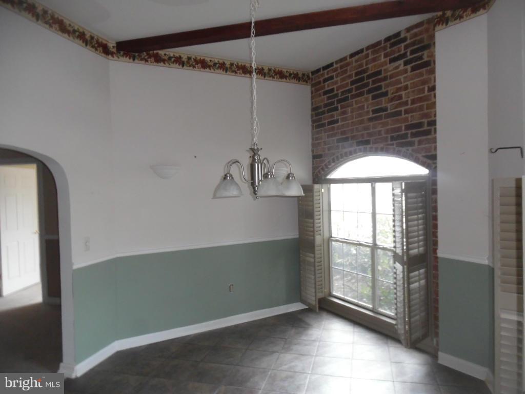 ENGLISH COUNTRY MANOR - Residential