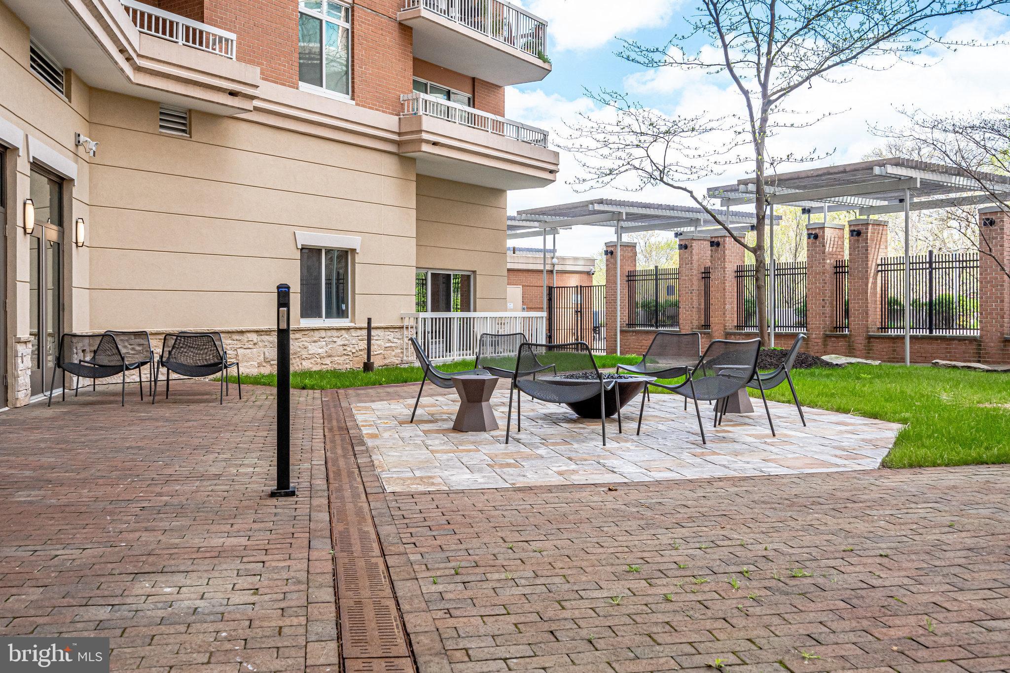 ALEXANDRIA - Residential Lease