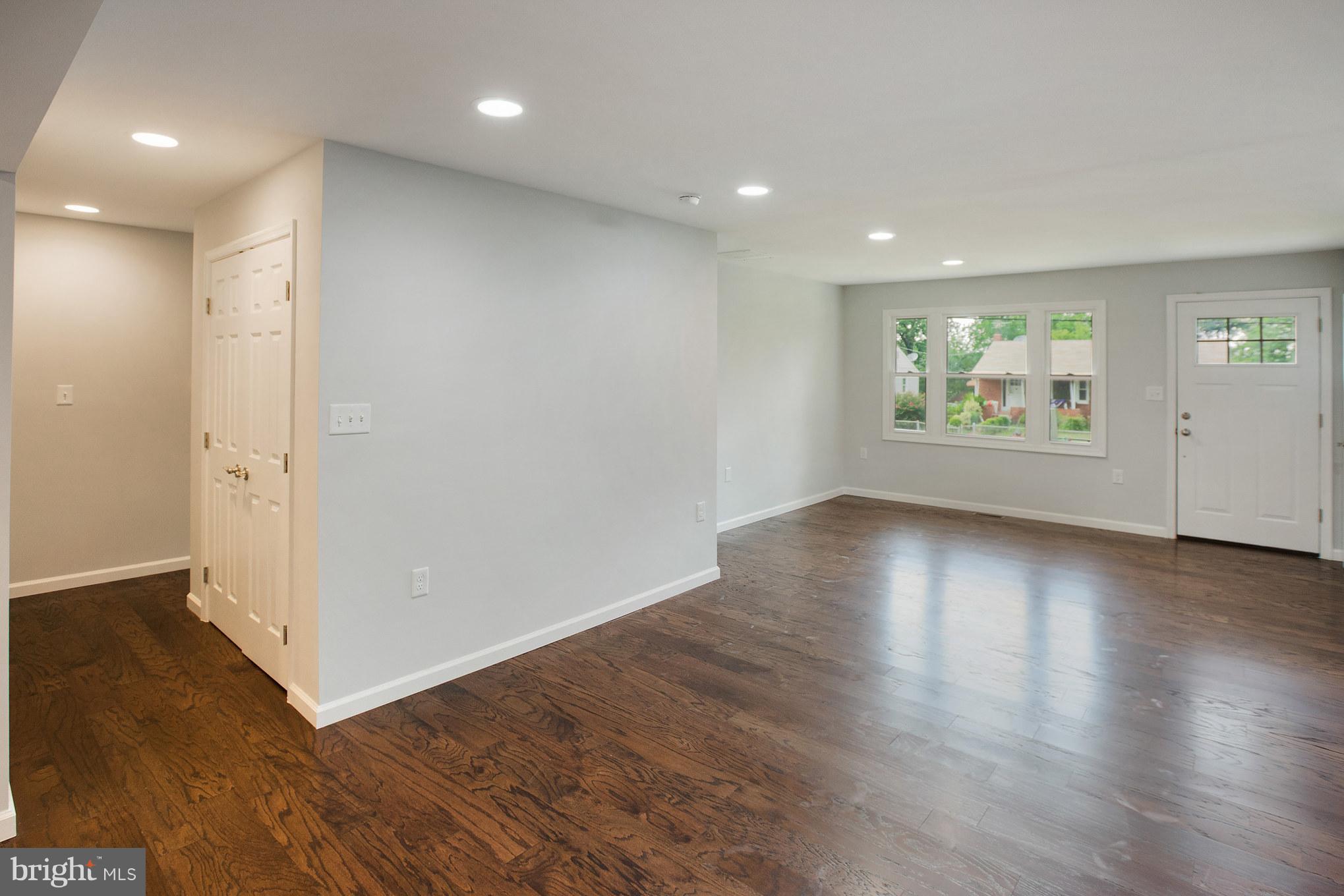 LANDOVER HILLS- GREEN HI - Residential