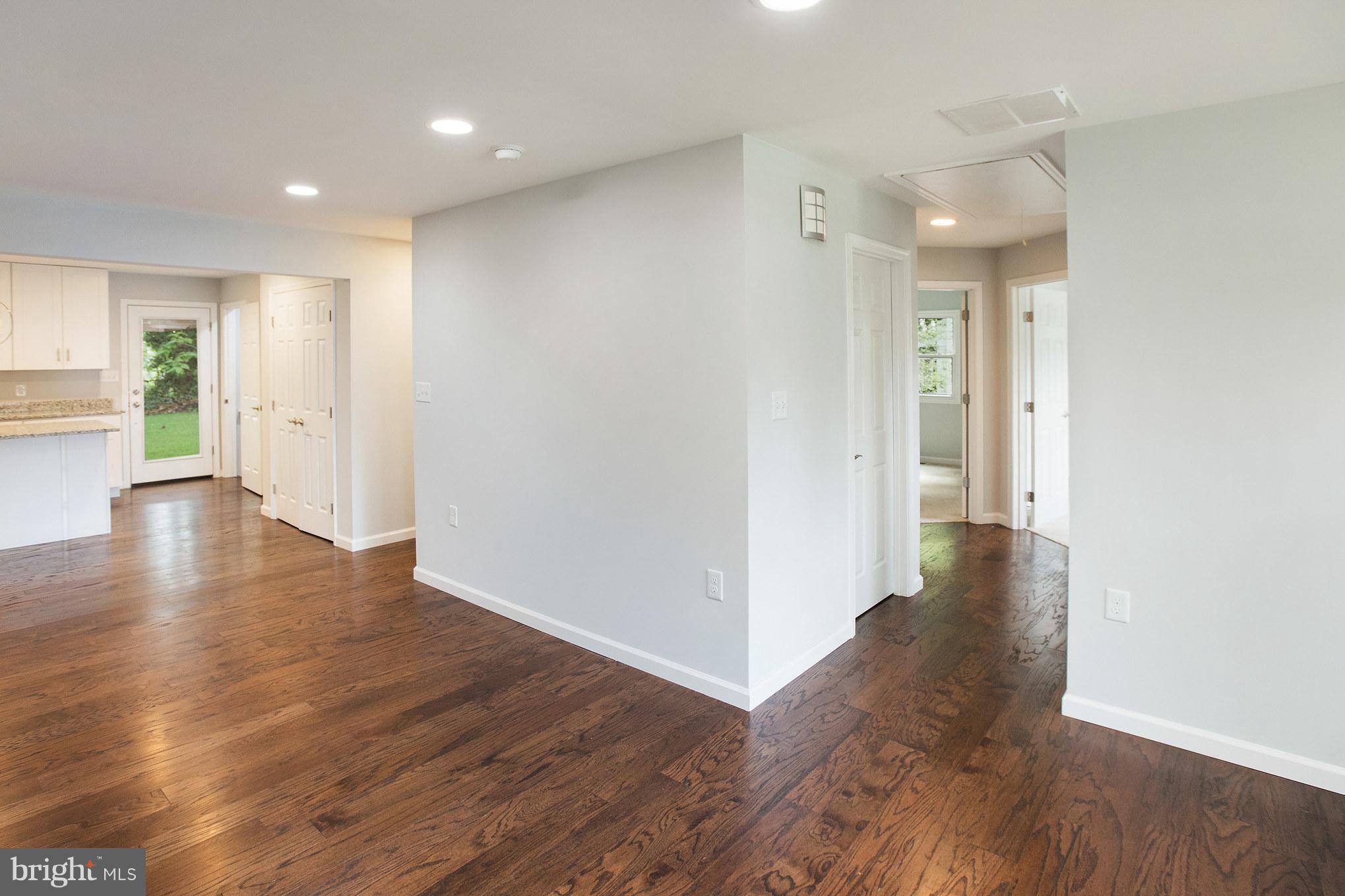 LANDOVER HILLS- GREEN HI - Residential