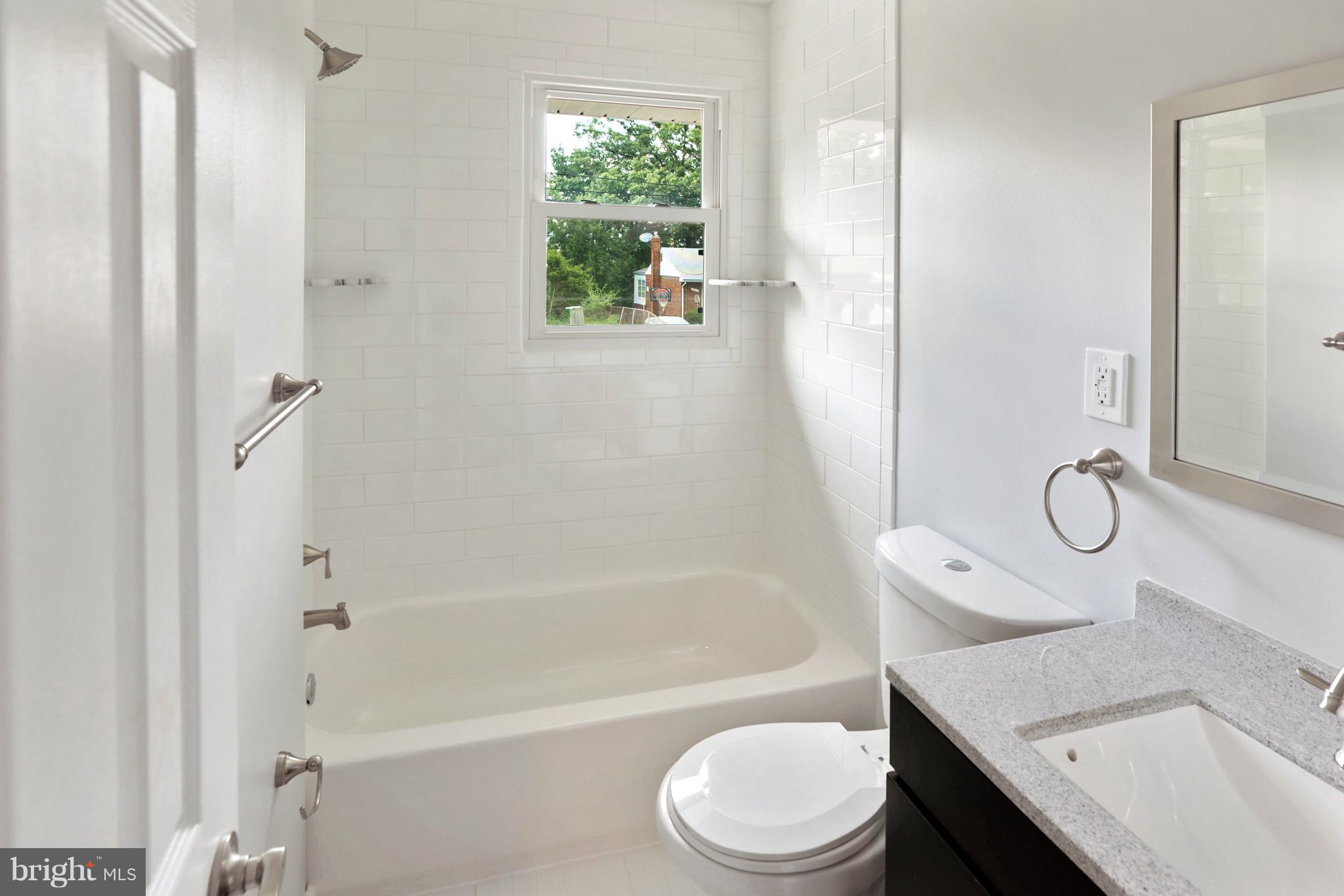 LANDOVER HILLS- GREEN HI - Residential