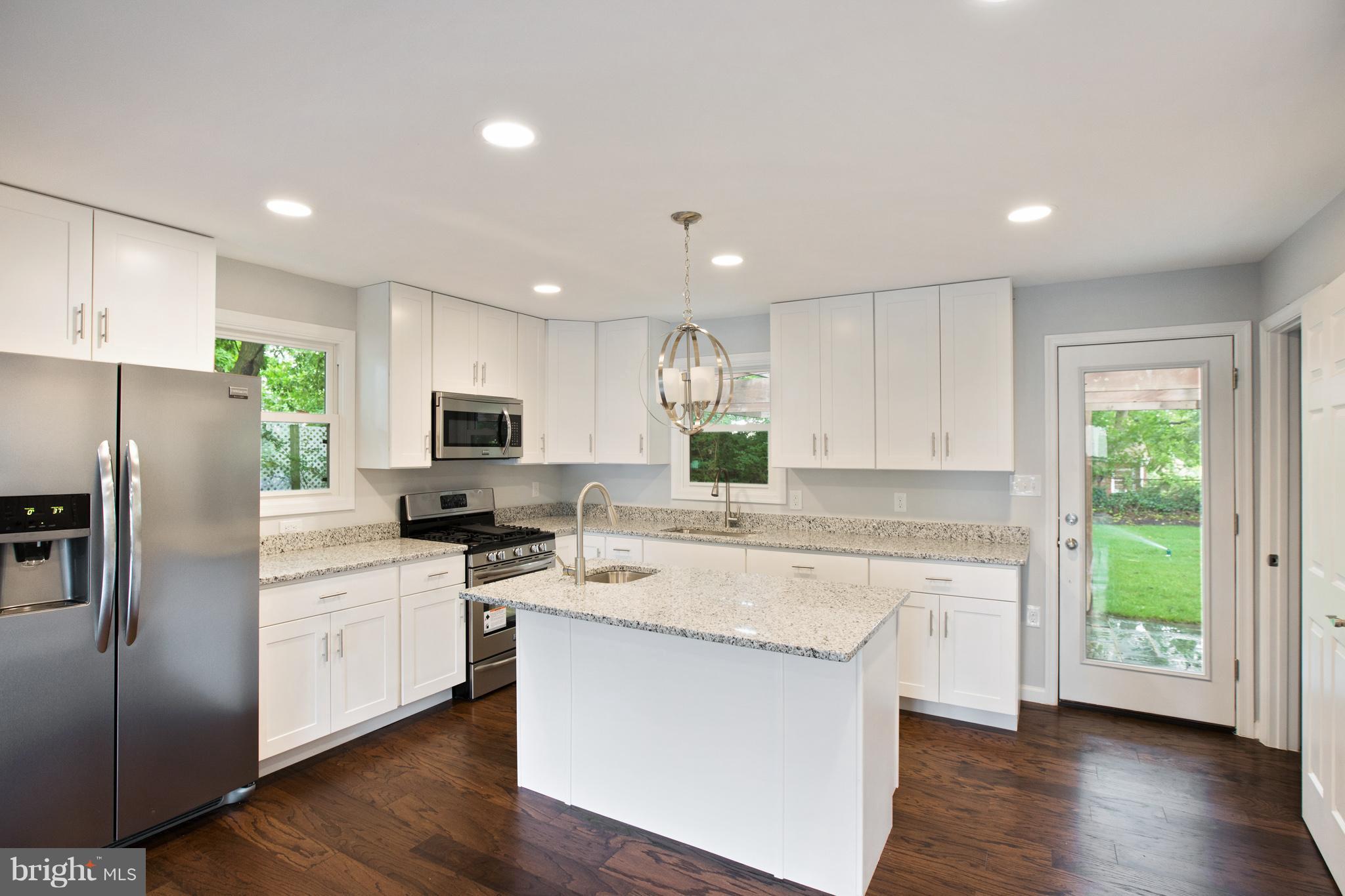 LANDOVER HILLS- GREEN HI - Residential