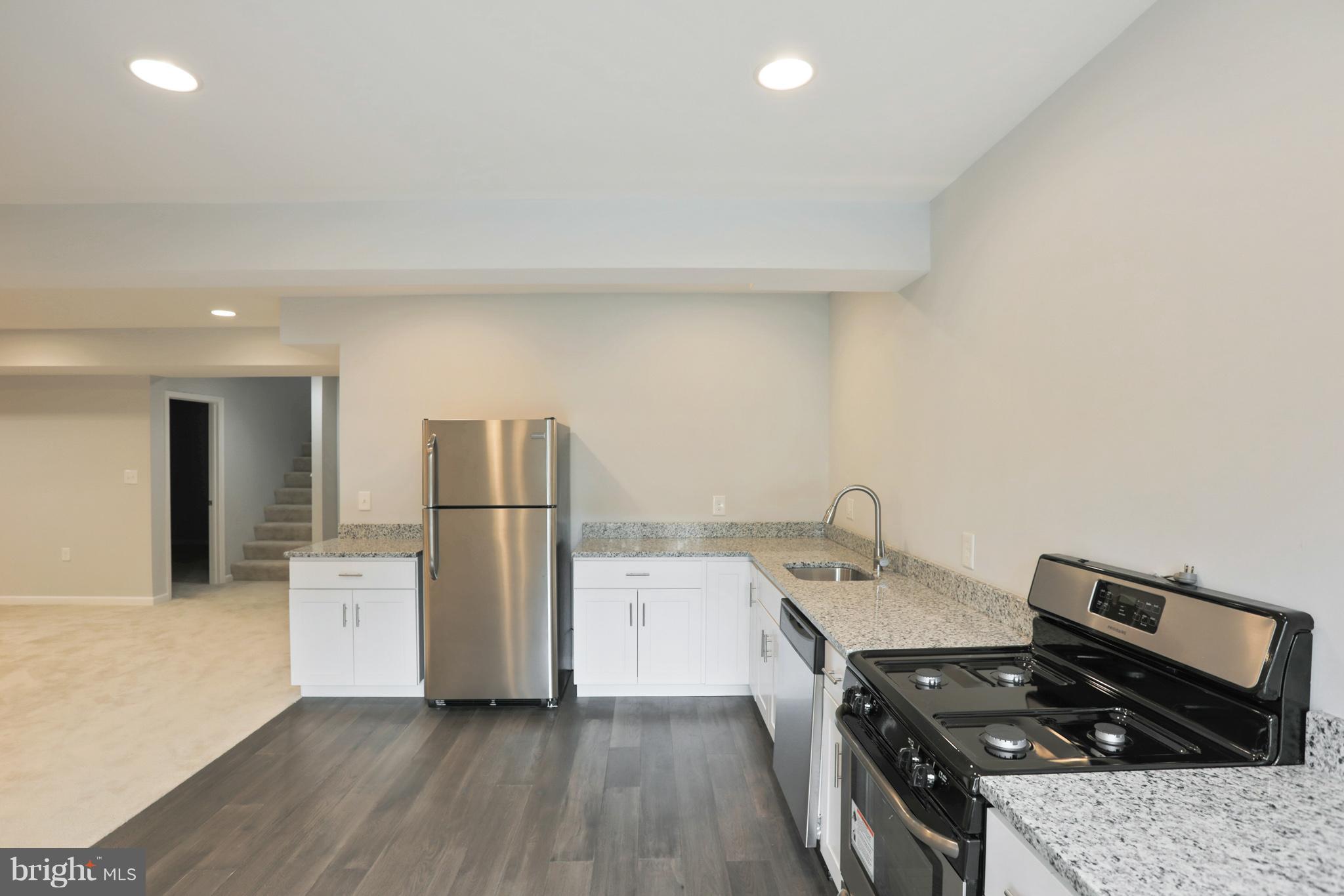 LANDOVER HILLS- GREEN HI - Residential