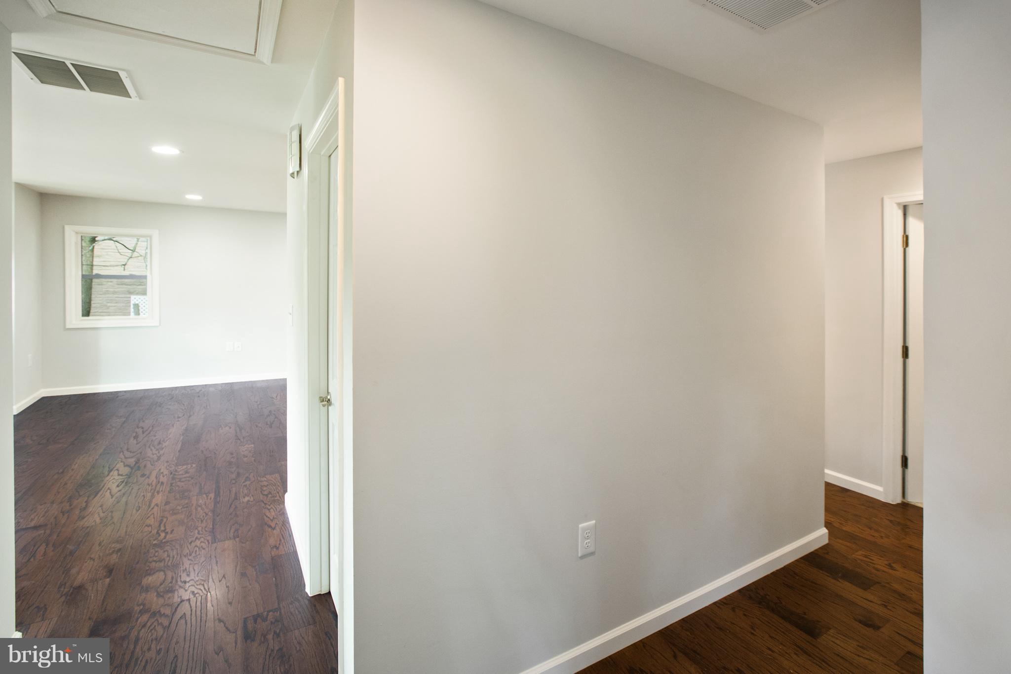 LANDOVER HILLS- GREEN HI - Residential