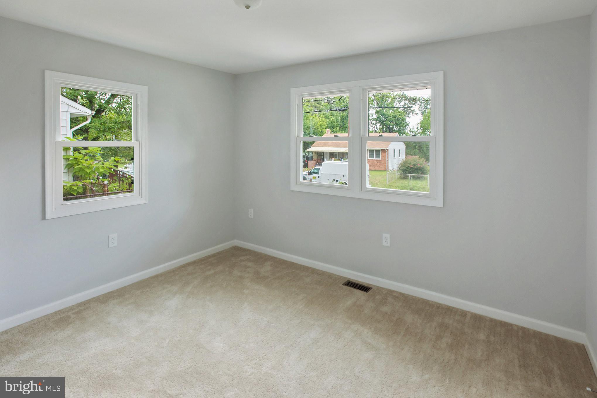 LANDOVER HILLS- GREEN HI - Residential