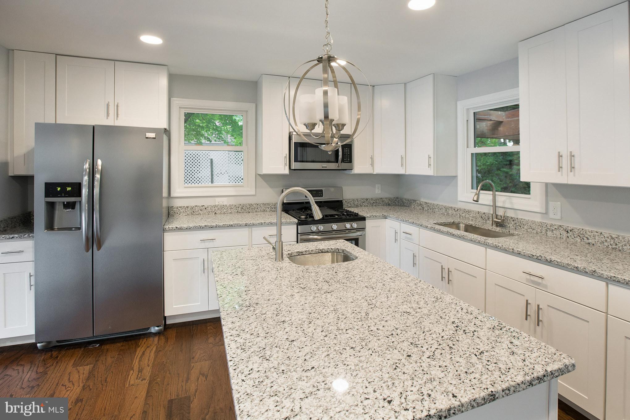 LANDOVER HILLS- GREEN HI - Residential