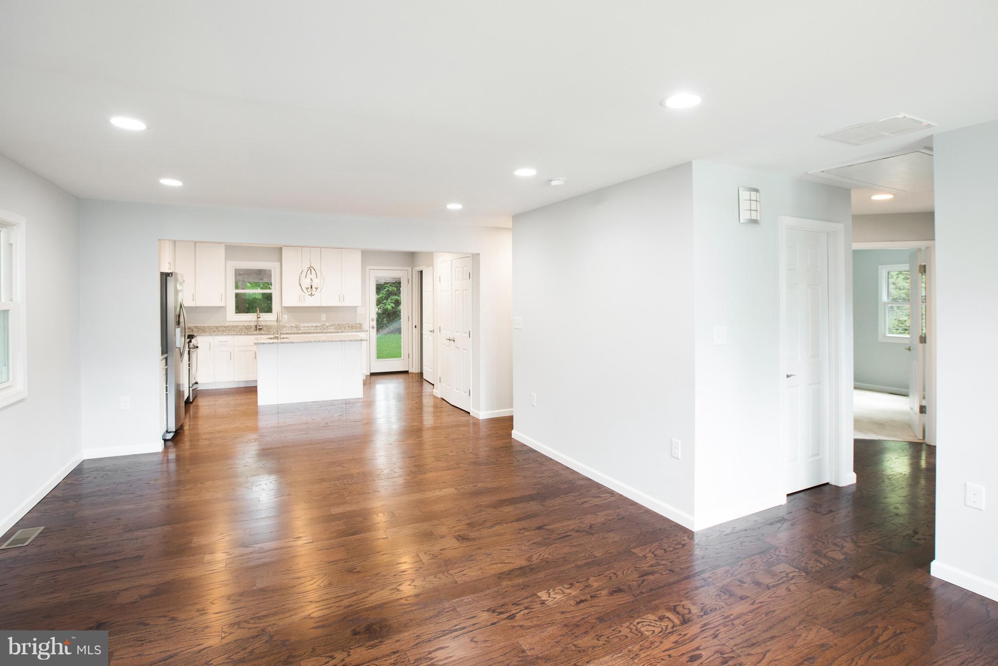 LANDOVER HILLS- GREEN HI - Residential