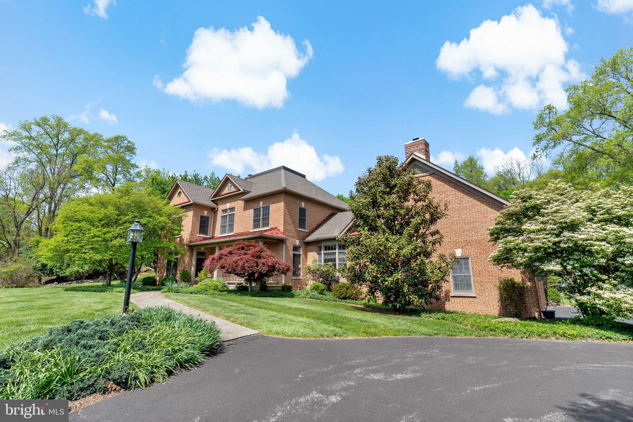 584 STREET OF DREAMS