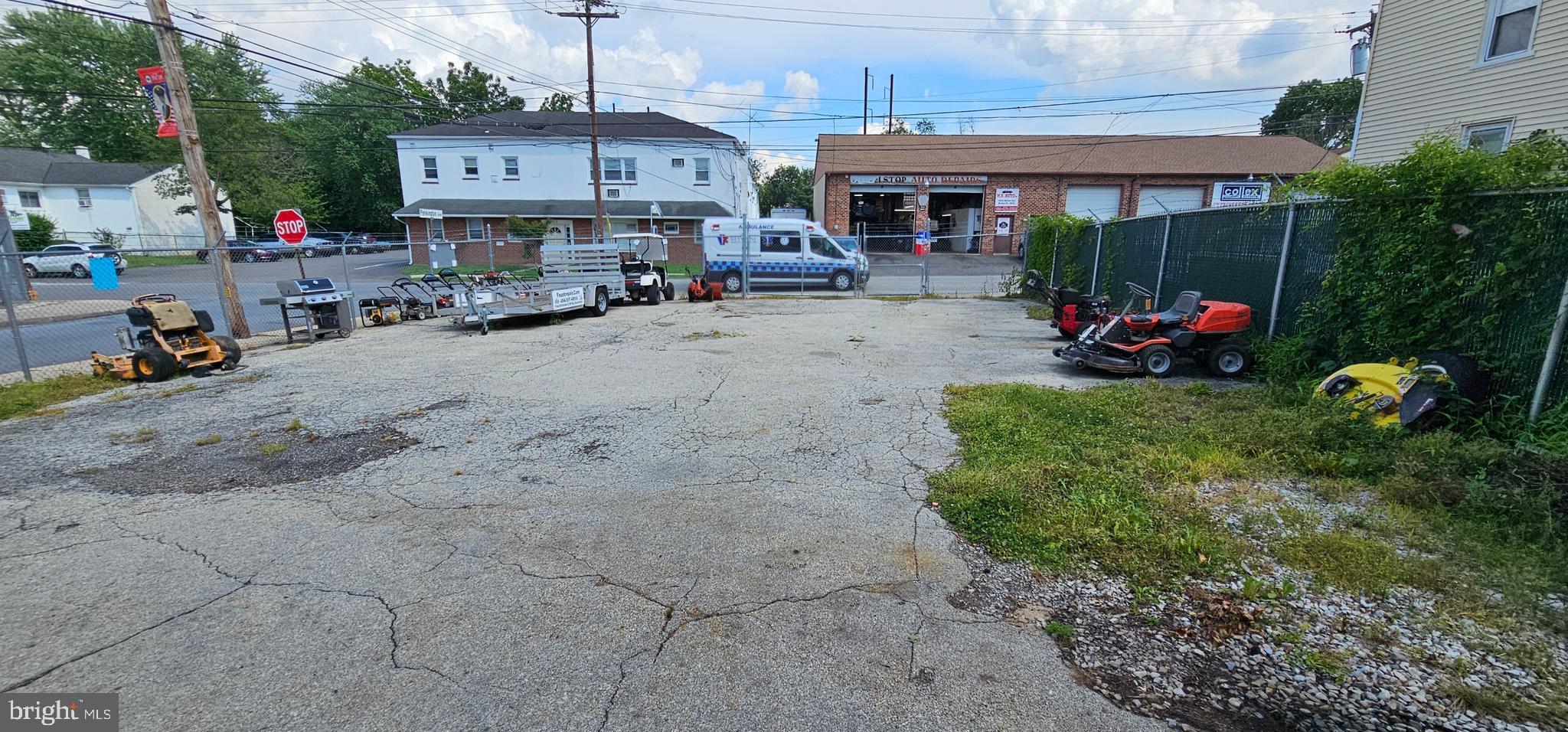 114 MORTON AVENUE 118