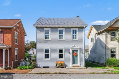 Photo of 203 3rd St, BOILING SPRINGS, PA 17007 (MLS # PACB2059182)
