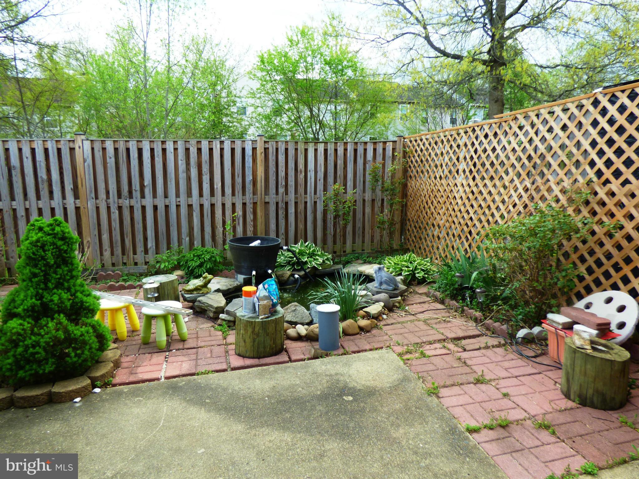 LITTLE ROCKY RUN - Residential Lease