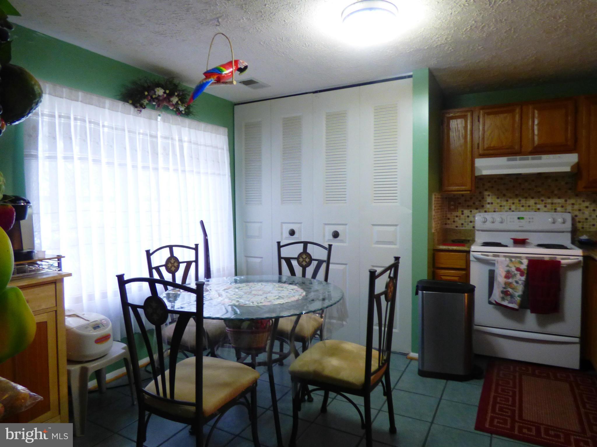 LITTLE ROCKY RUN - Residential Lease