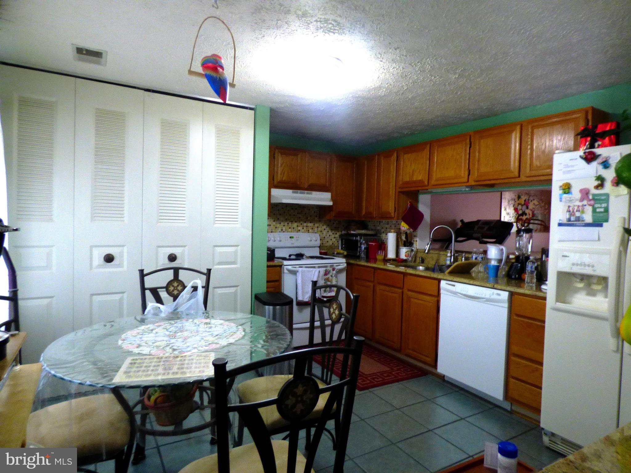 LITTLE ROCKY RUN - Residential Lease