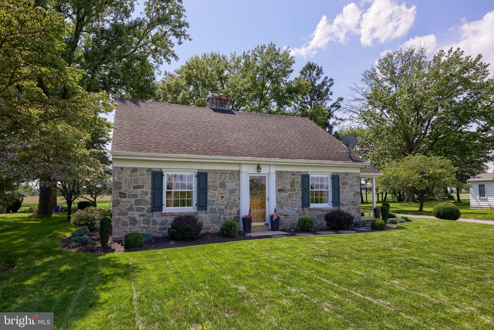 1262 GRAYSTONE ROAD