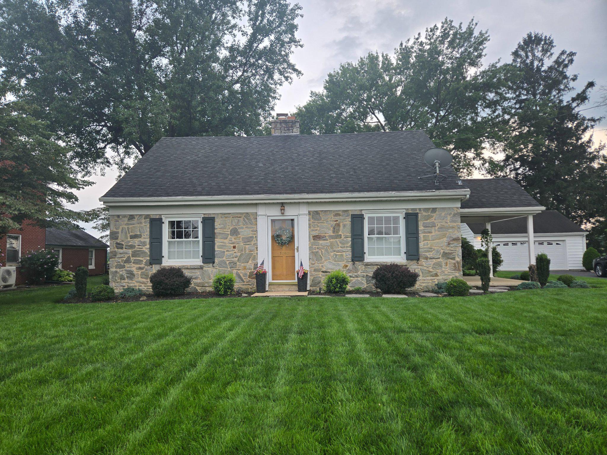 1262 GRAYSTONE ROAD