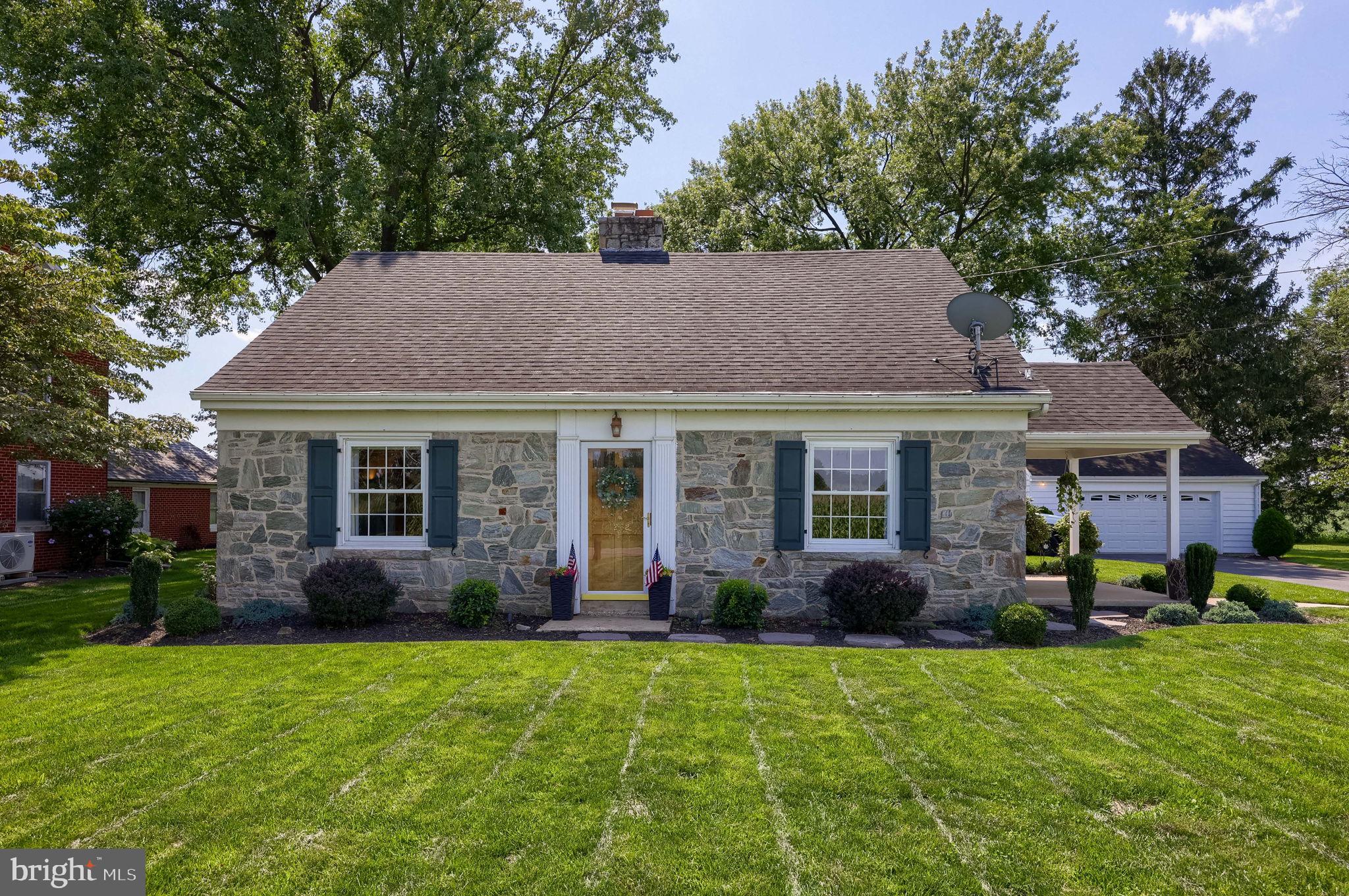 1262 GRAYSTONE ROAD