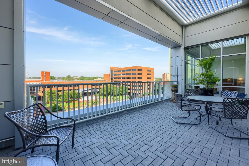 Photo of 101 N Queen Street #404, LANCASTER, PA 17603 (MLS # PALA2085270)