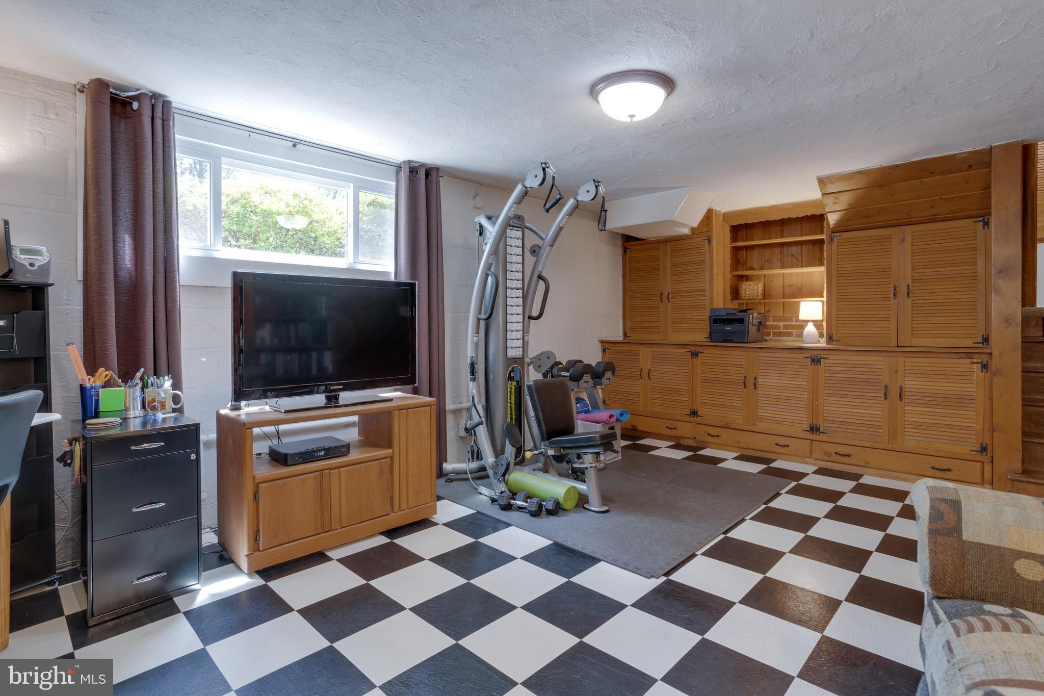 WAKEFIELD FOREST - Residential