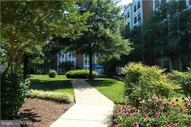 PARKSIDE AT COLLEGE PARK - Residential