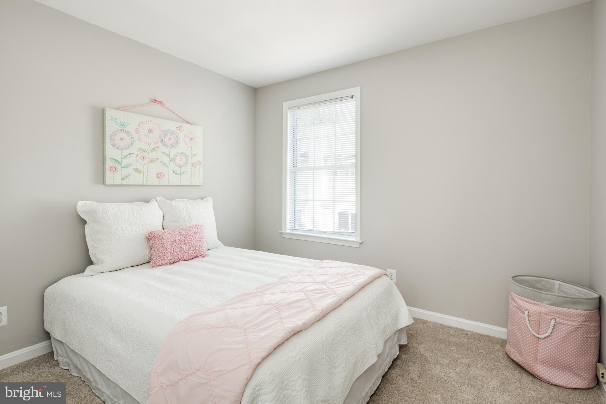 ISLAND CREEK - Residential