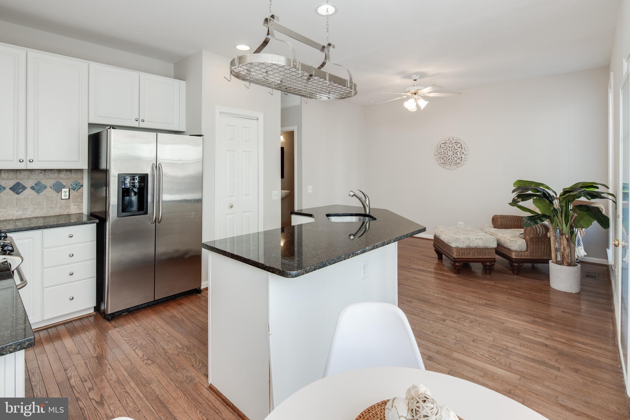 ISLAND CREEK - Residential