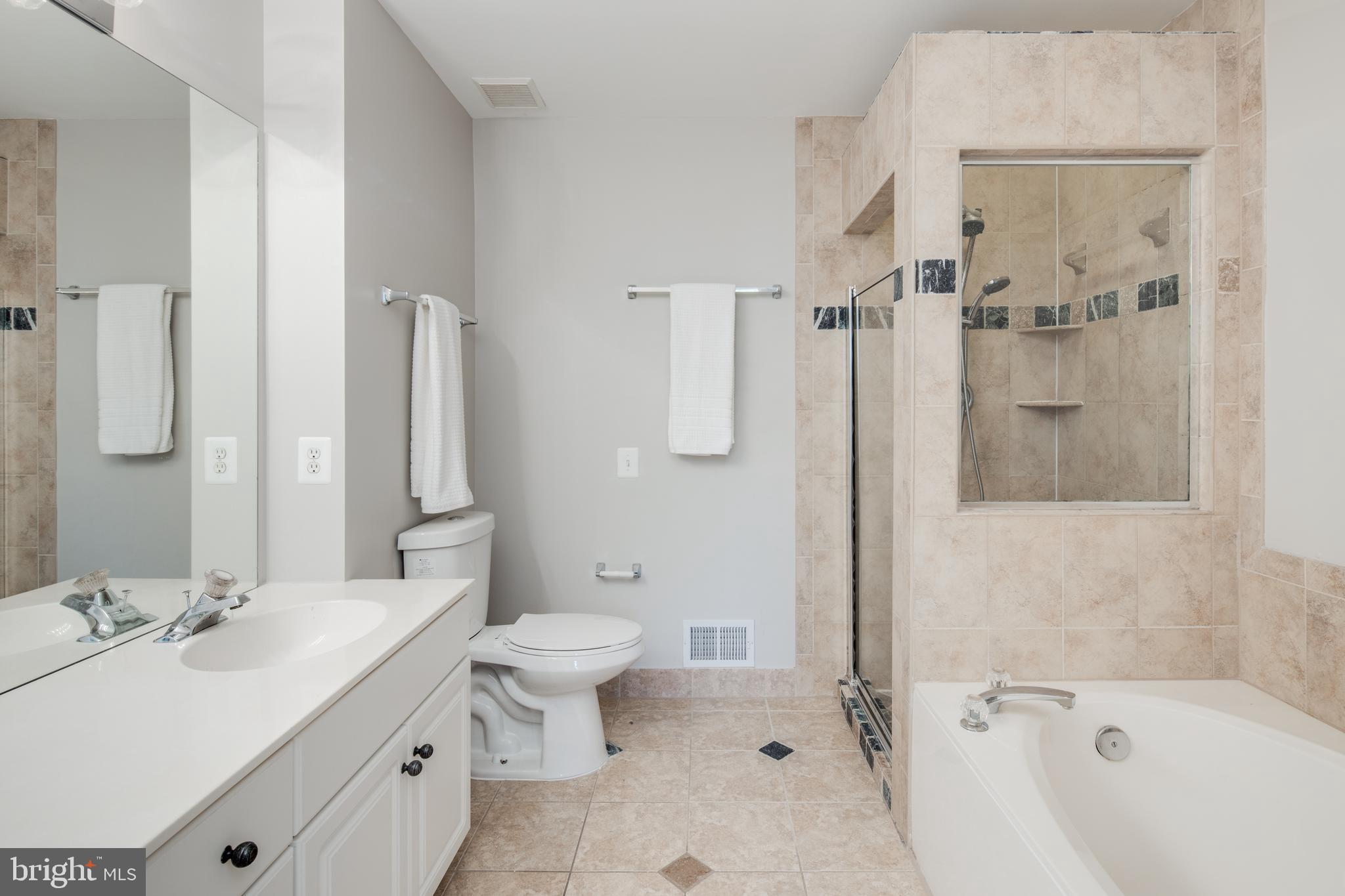 ISLAND CREEK - Residential