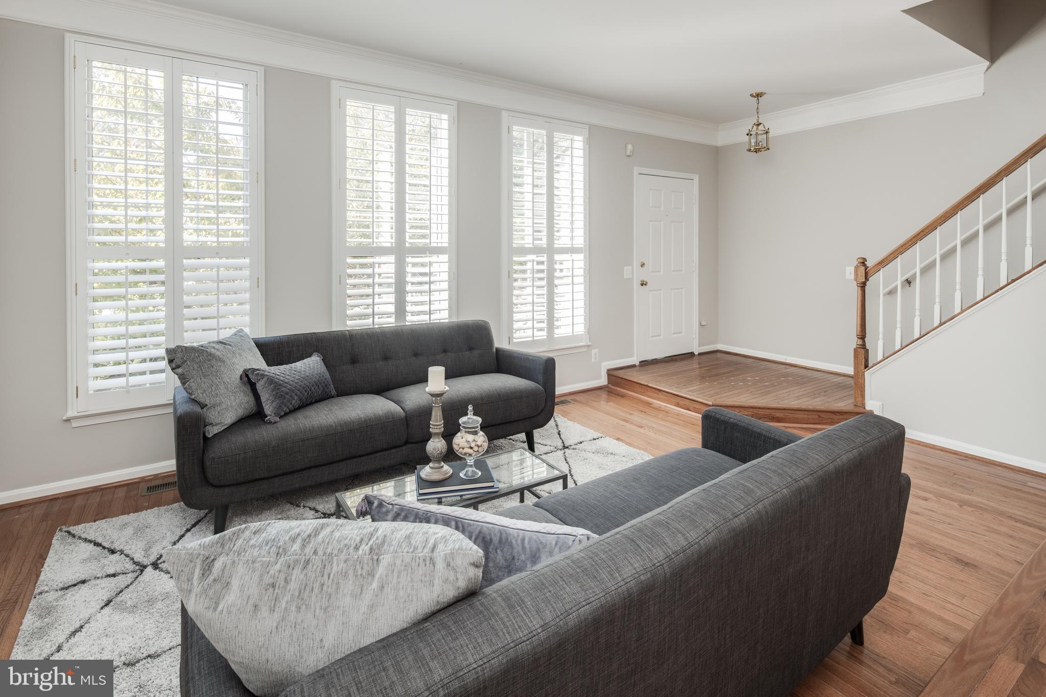 ISLAND CREEK - Residential