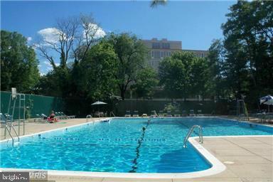 GREENHOUSE - Residential Lease