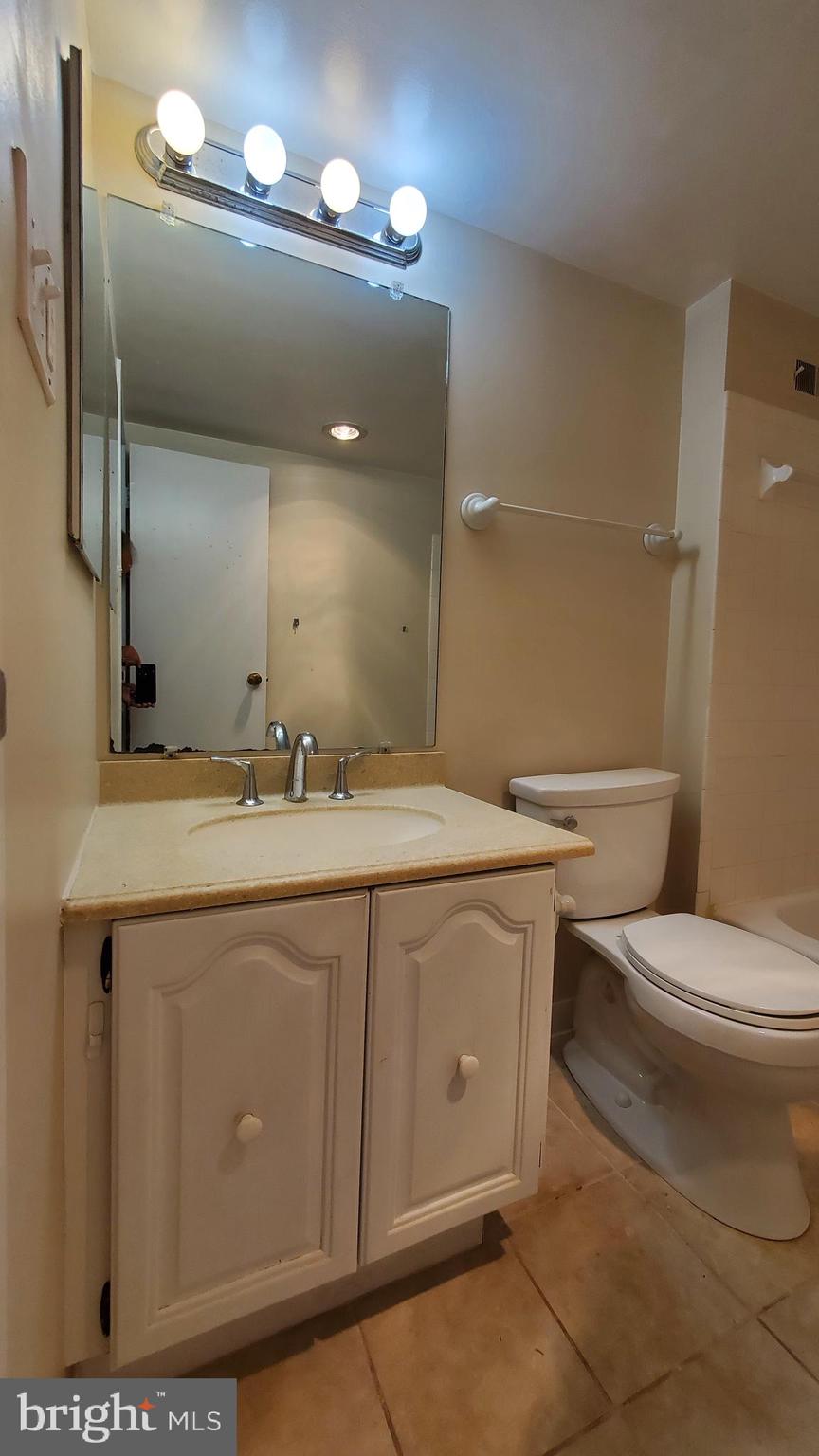 GREENHOUSE - Residential Lease