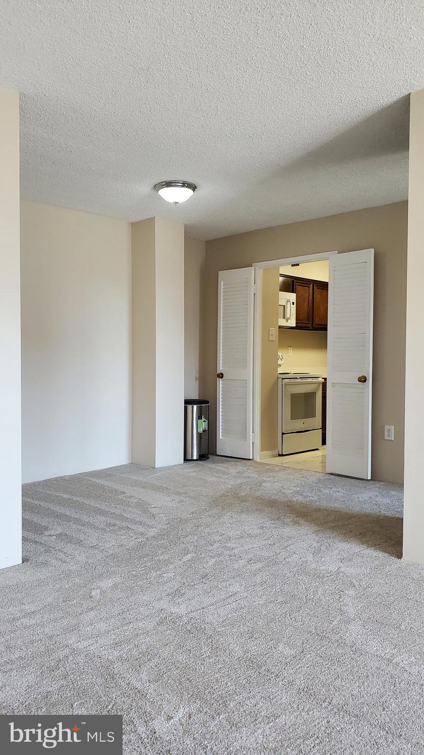 GREENHOUSE - Residential Lease