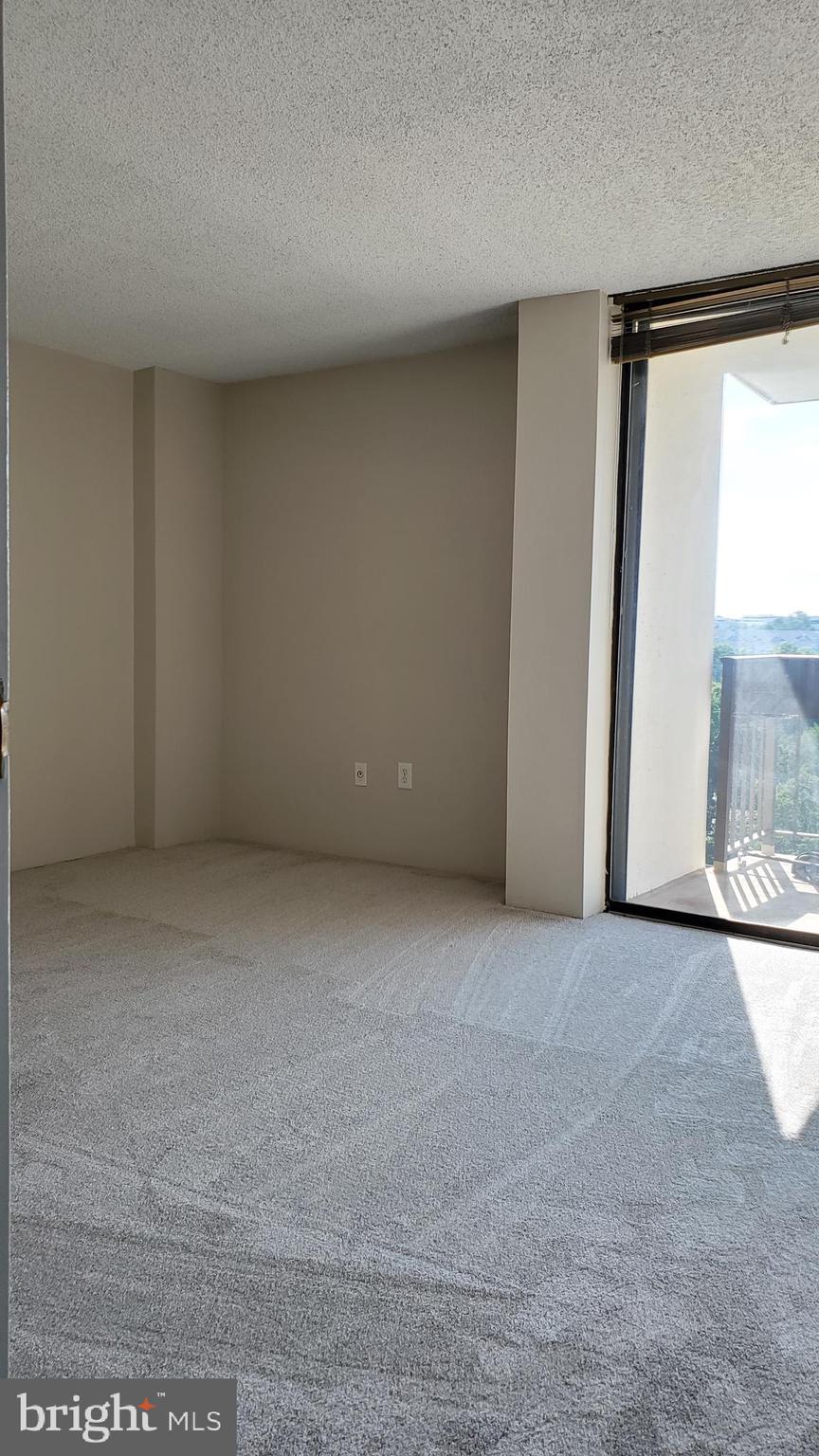 GREENHOUSE - Residential Lease