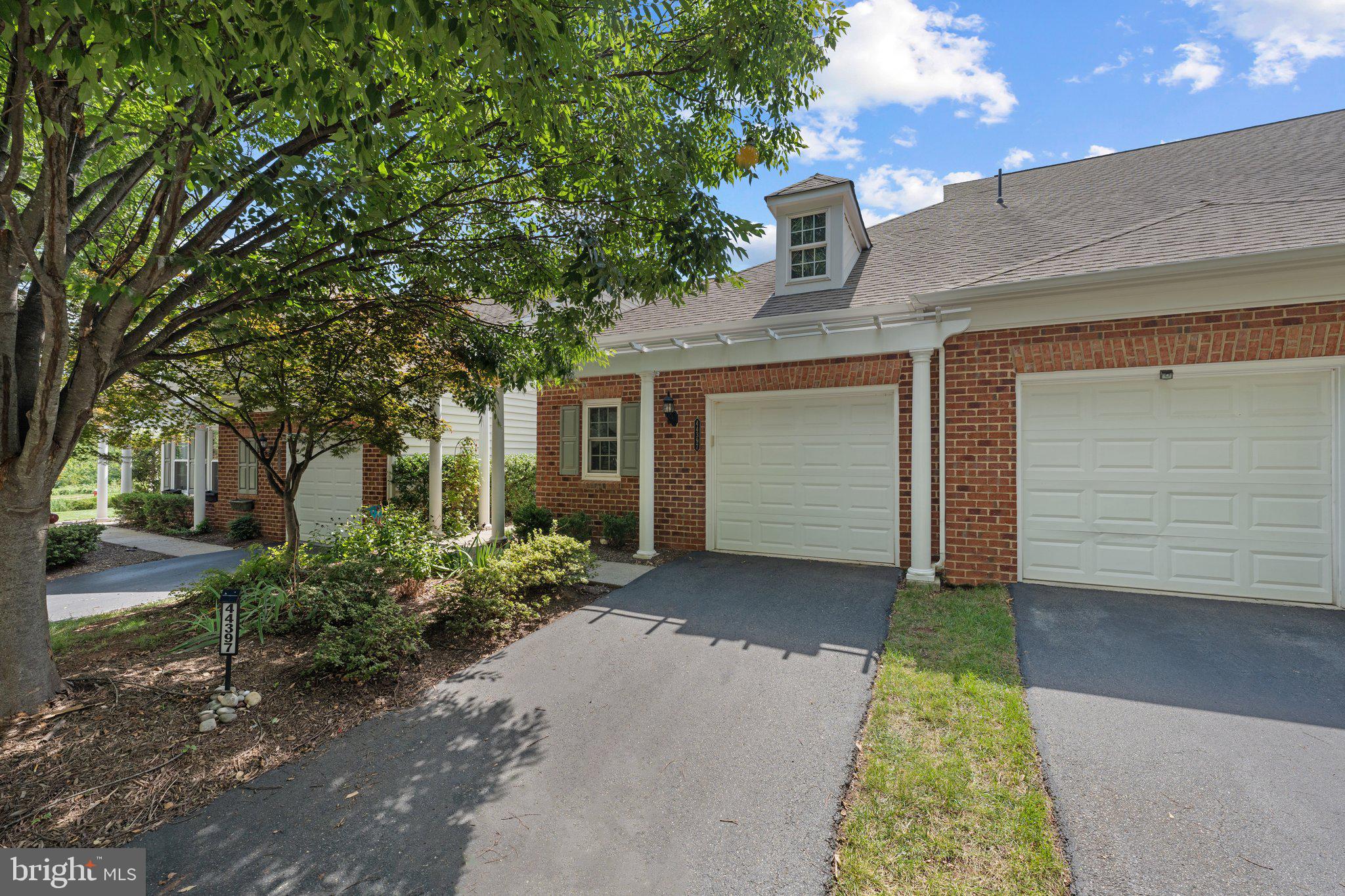44397 OAKMONT MANOR SQUARE