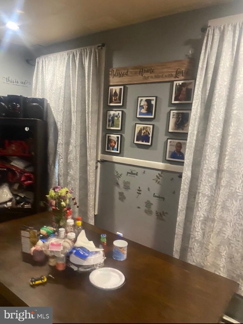 WEST PHILADELPHIA - Residential Income