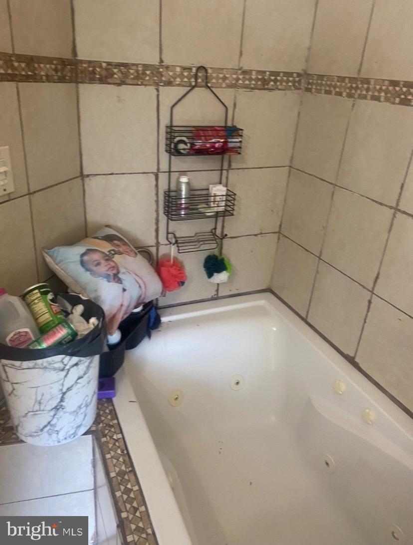 WEST PHILADELPHIA - Residential Income