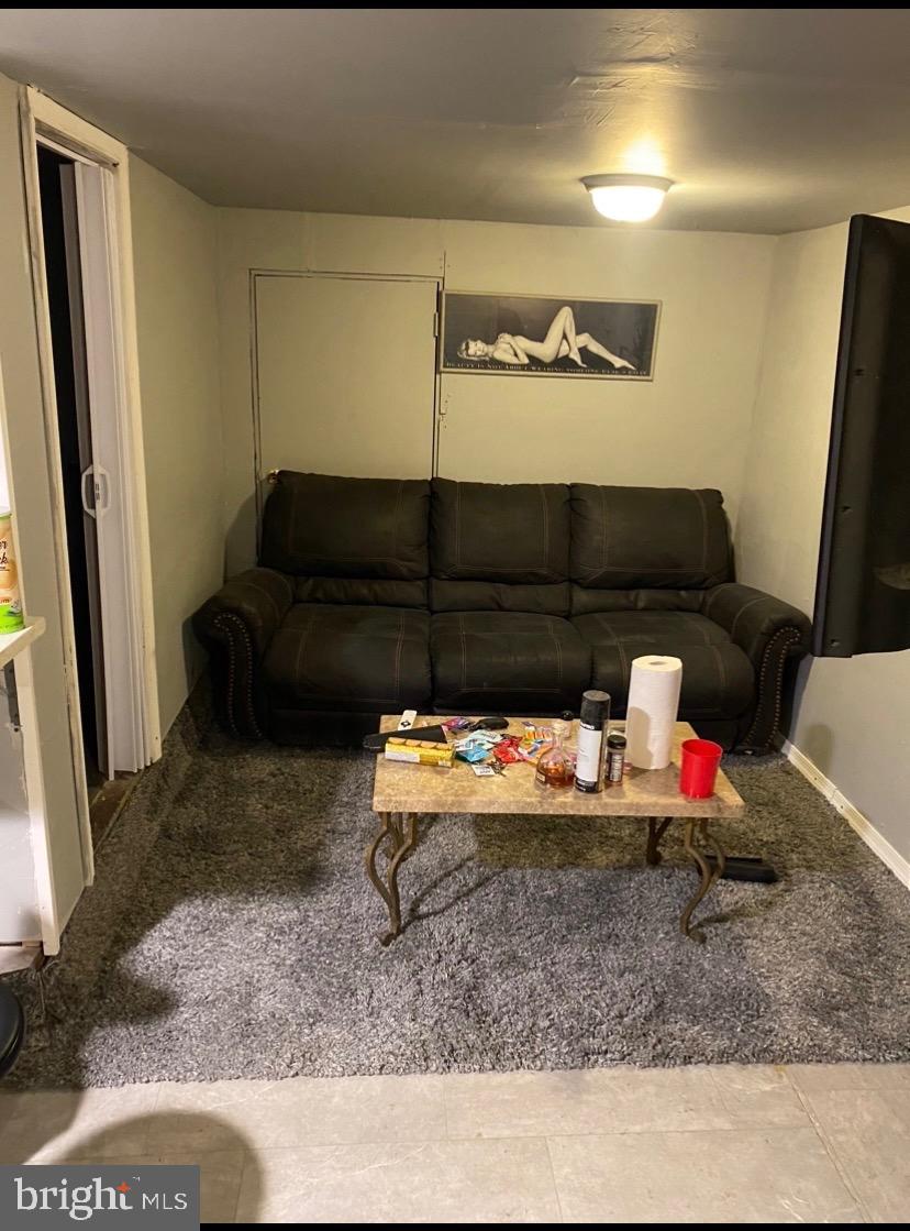 WEST PHILADELPHIA - Residential Income