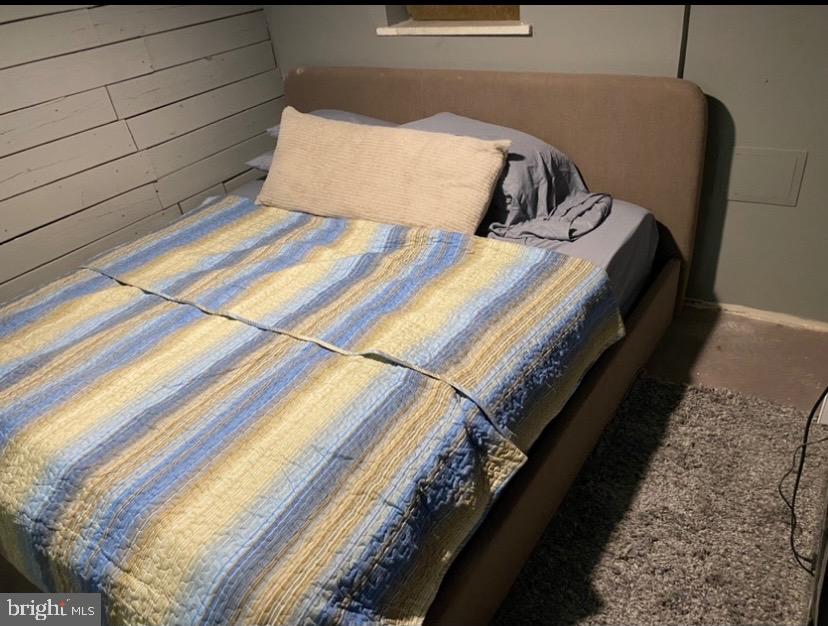 WEST PHILADELPHIA - Residential Income