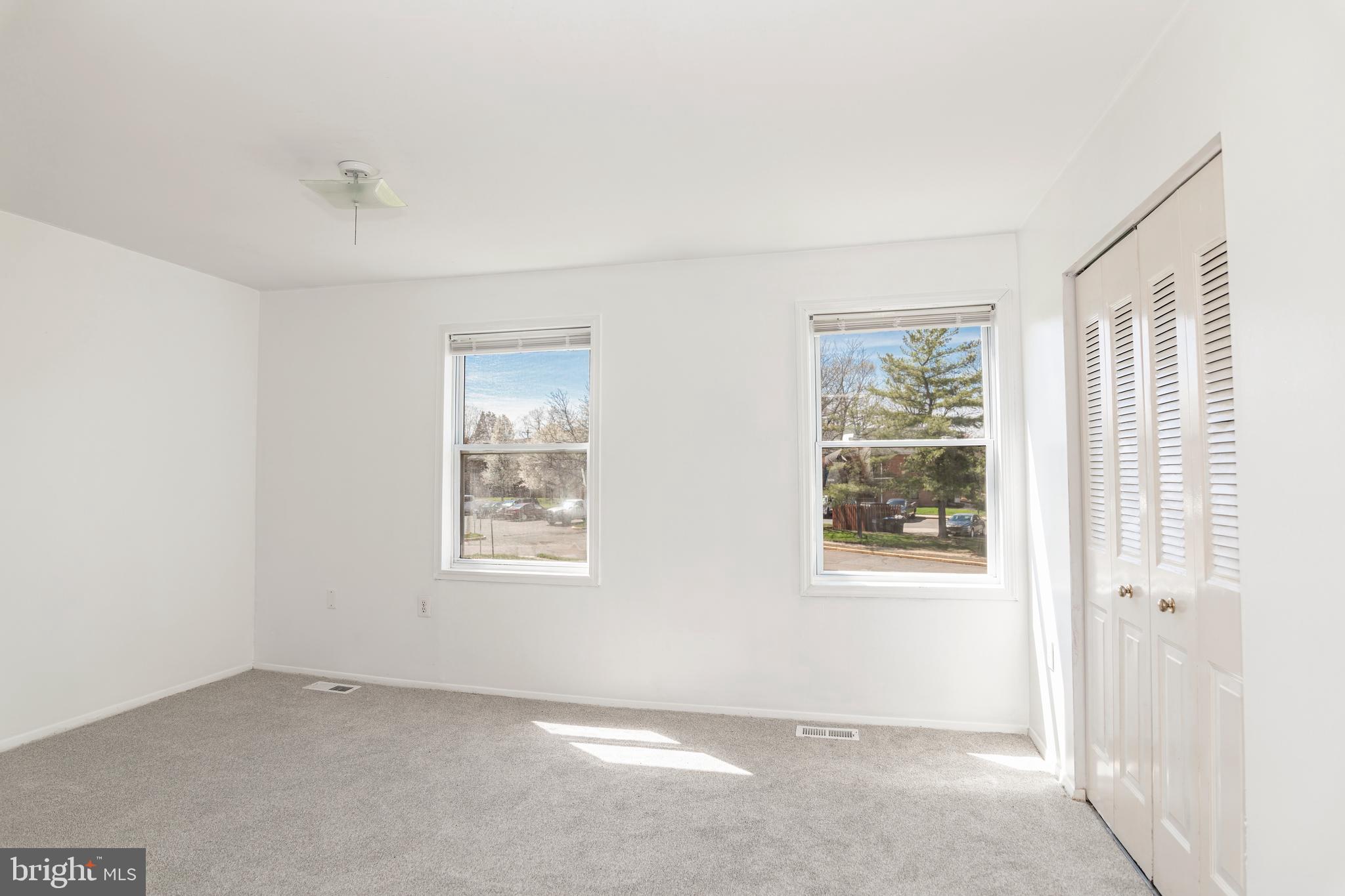 ASHTON GLEN - Residential