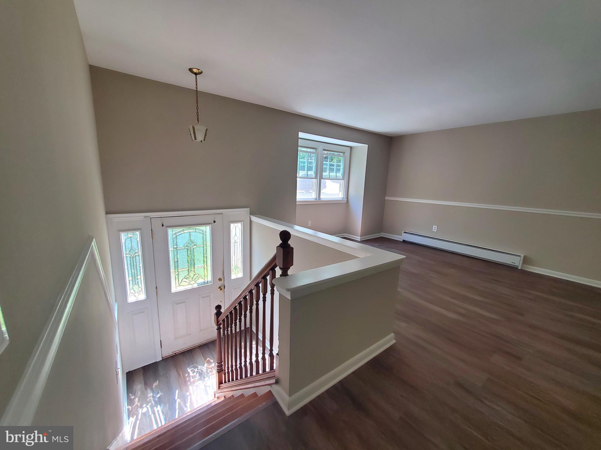 1122 CRESTVIEW DRIVE