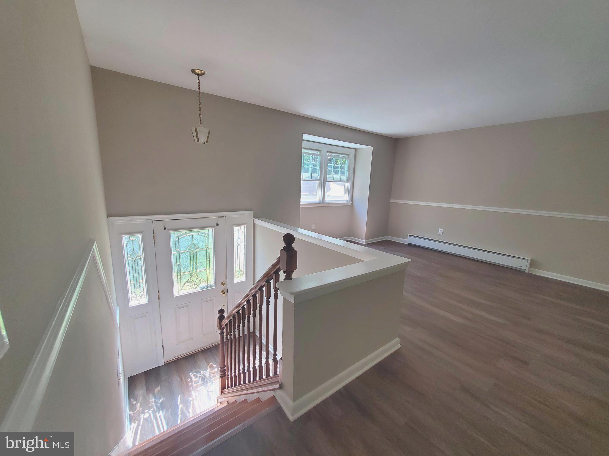 1122 CRESTVIEW DRIVE