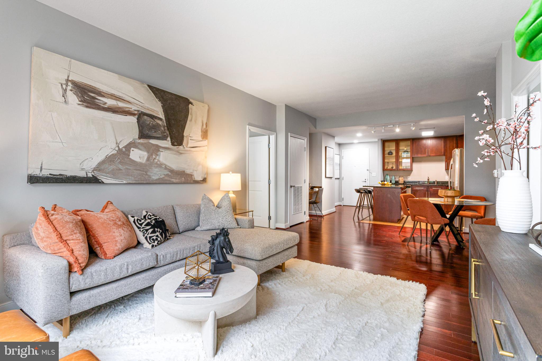 ONE NATIONAL HARBOR CONDOMINIUM - Residential