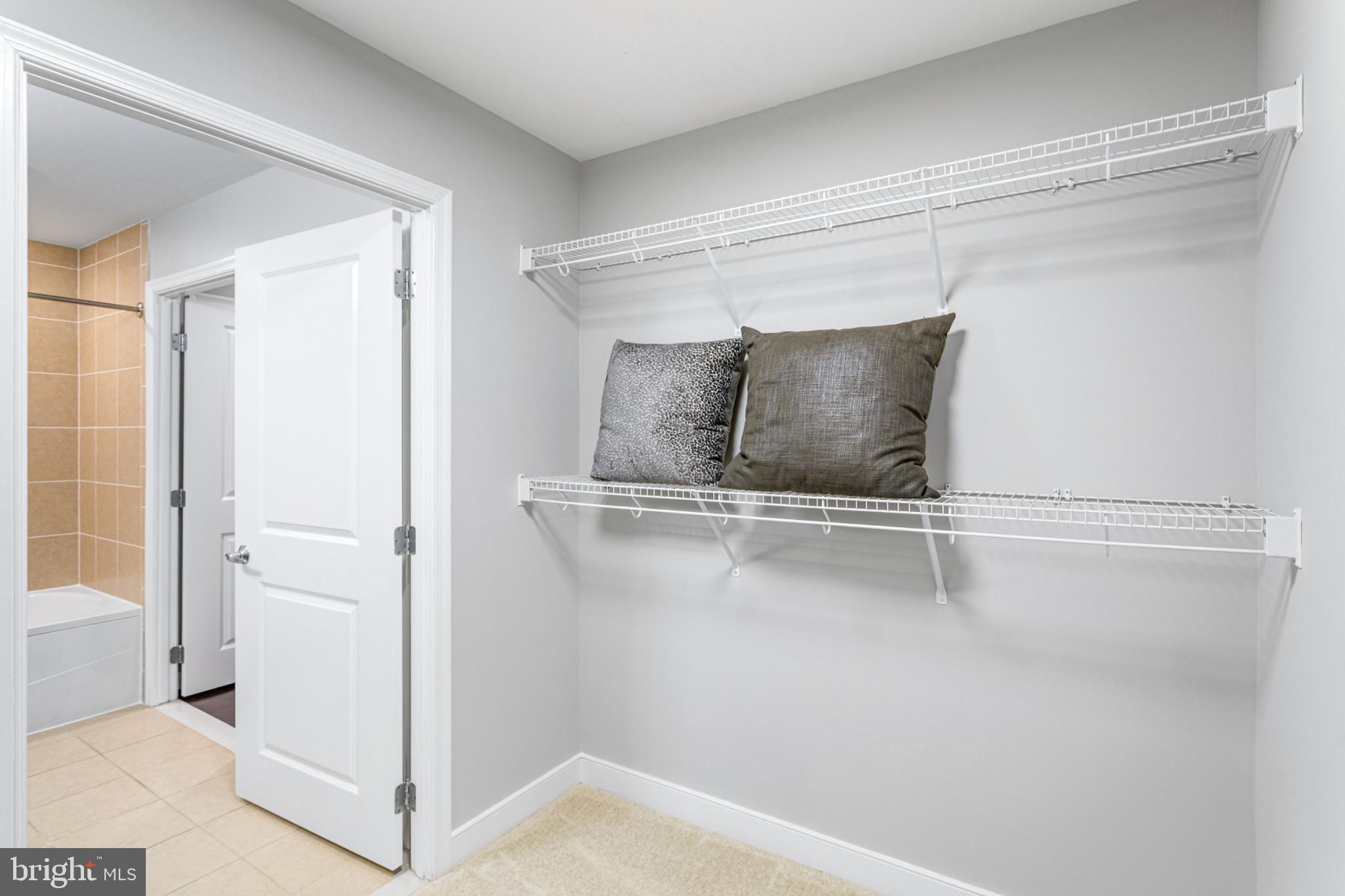 ONE NATIONAL HARBOR CONDOMINIUM - Residential