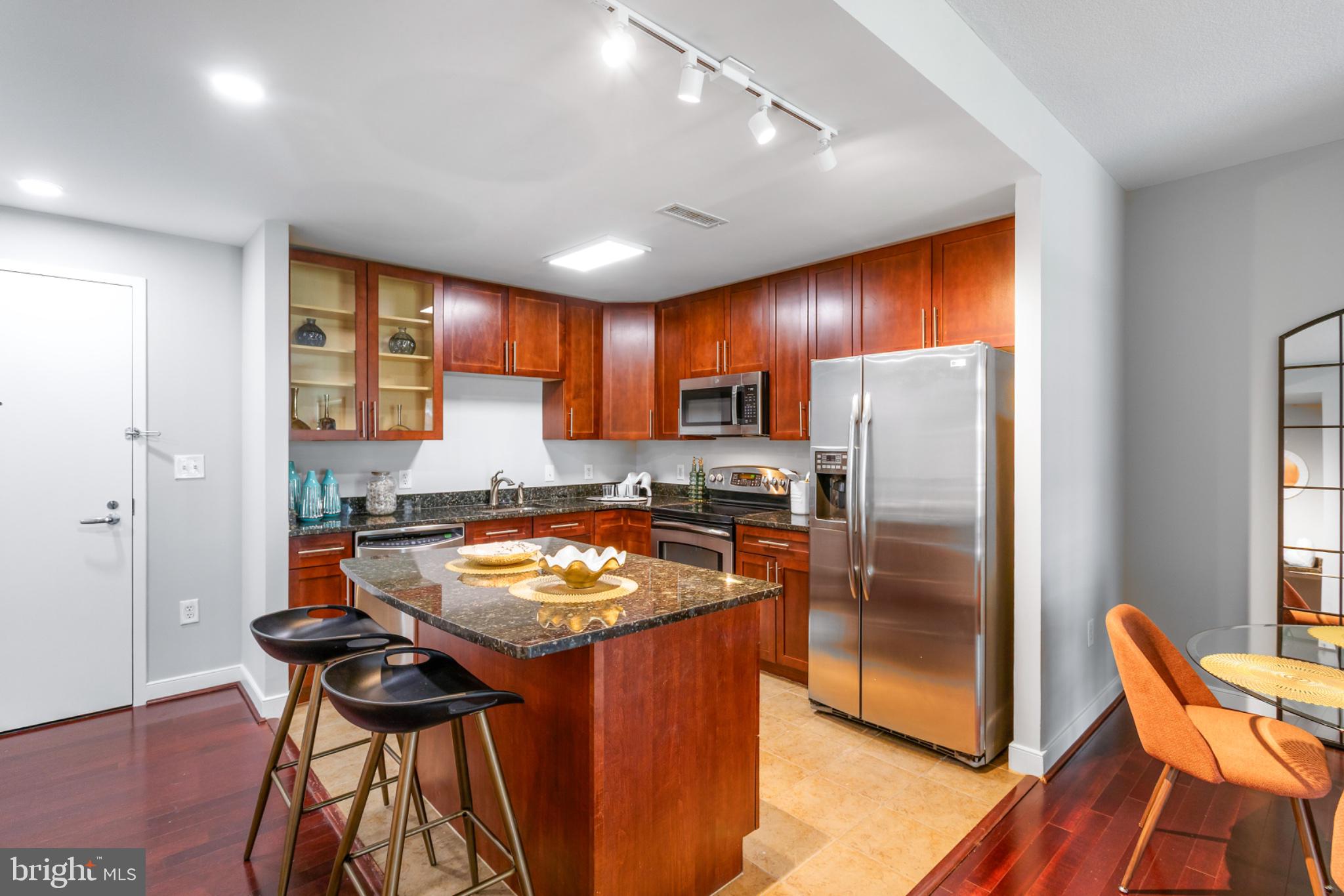 ONE NATIONAL HARBOR CONDOMINIUM - Residential