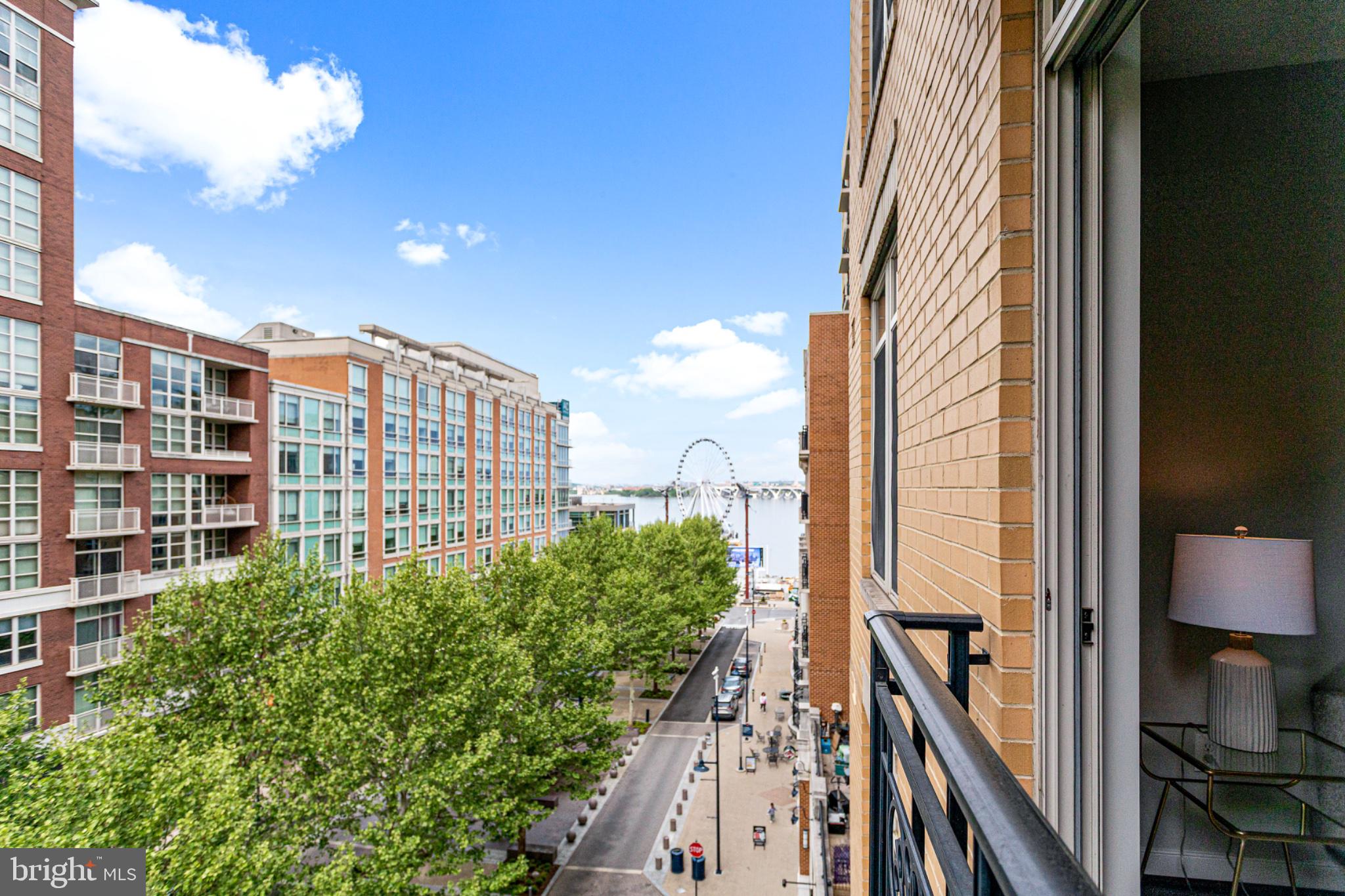 ONE NATIONAL HARBOR CONDOMINIUM - Residential