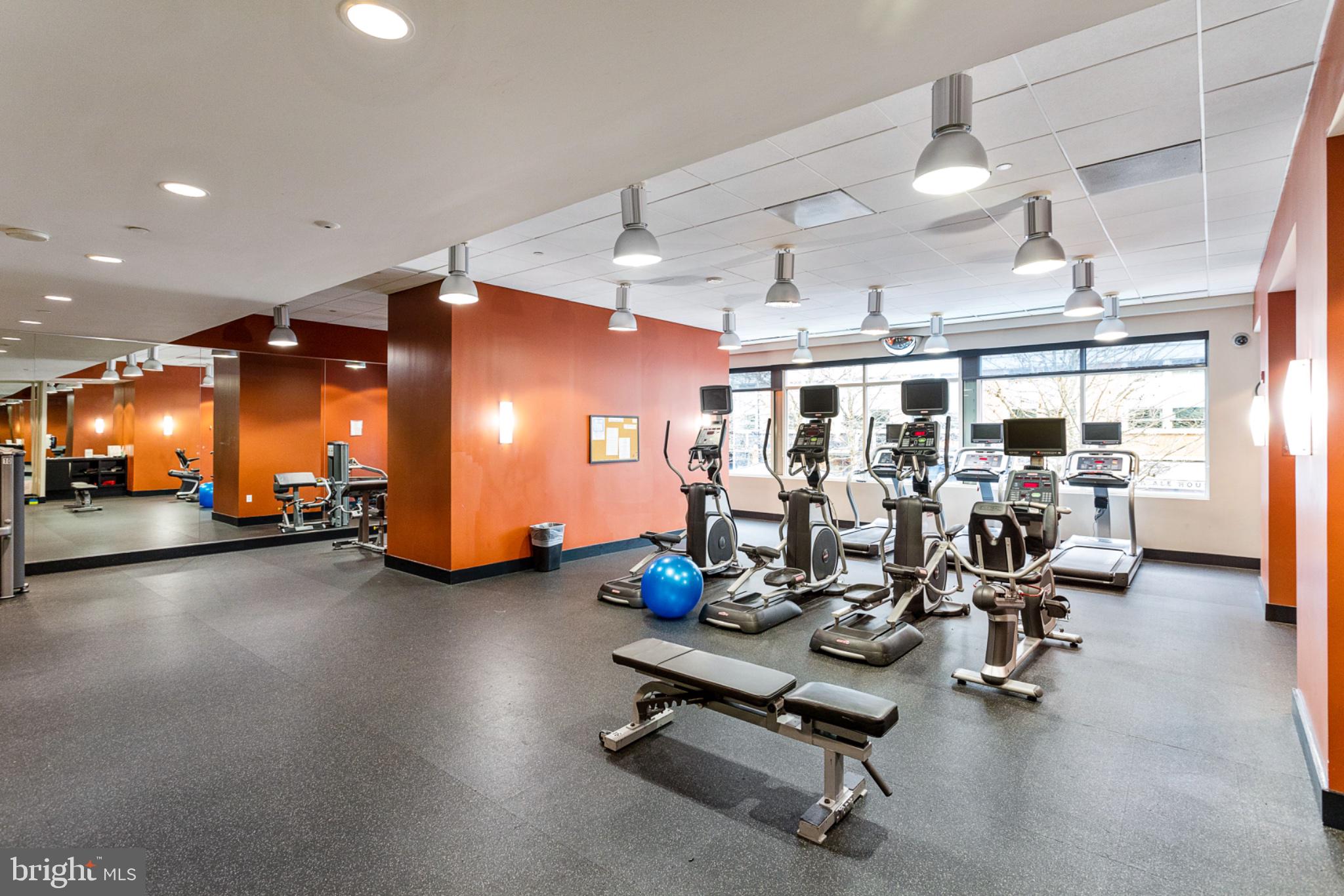 ONE NATIONAL HARBOR CONDOMINIUM - Residential