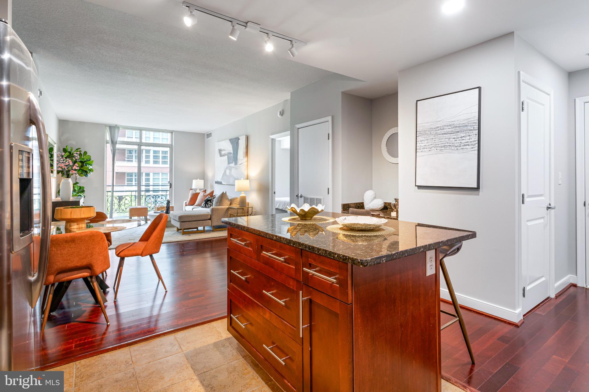 ONE NATIONAL HARBOR CONDOMINIUM - Residential