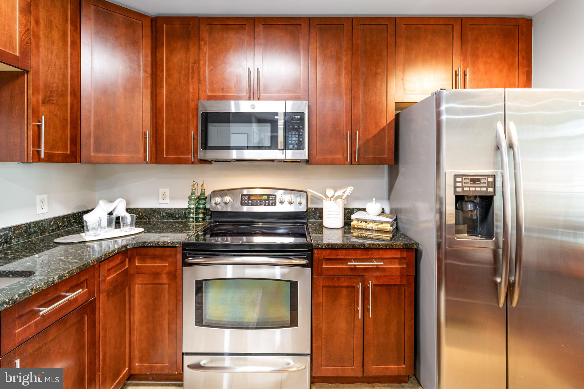 ONE NATIONAL HARBOR CONDOMINIUM - Residential